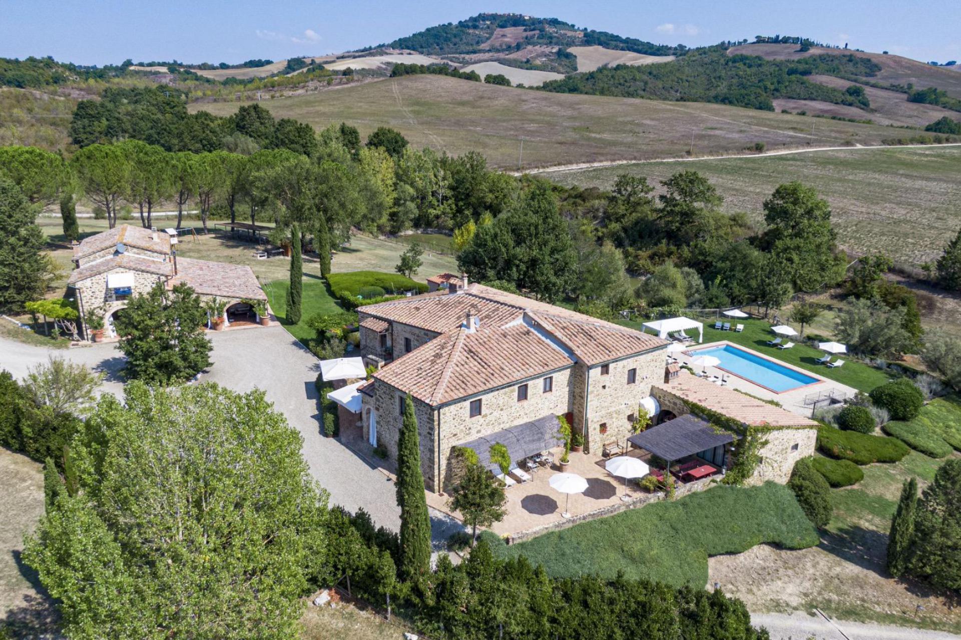 Authentisches Country House mit moderner Einrichtung