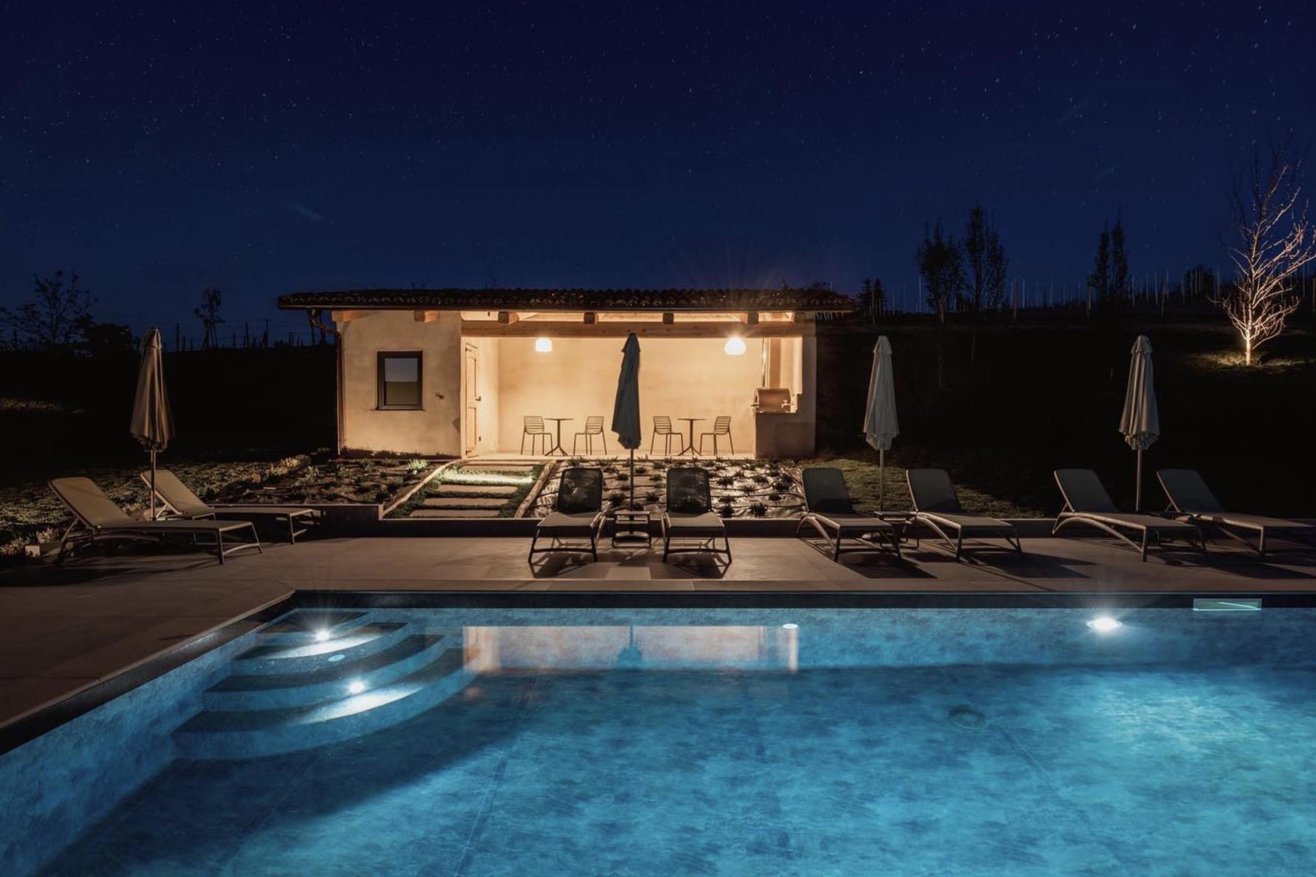 Charmanter Agriturismo in der Langhe mit Pool und Wellness