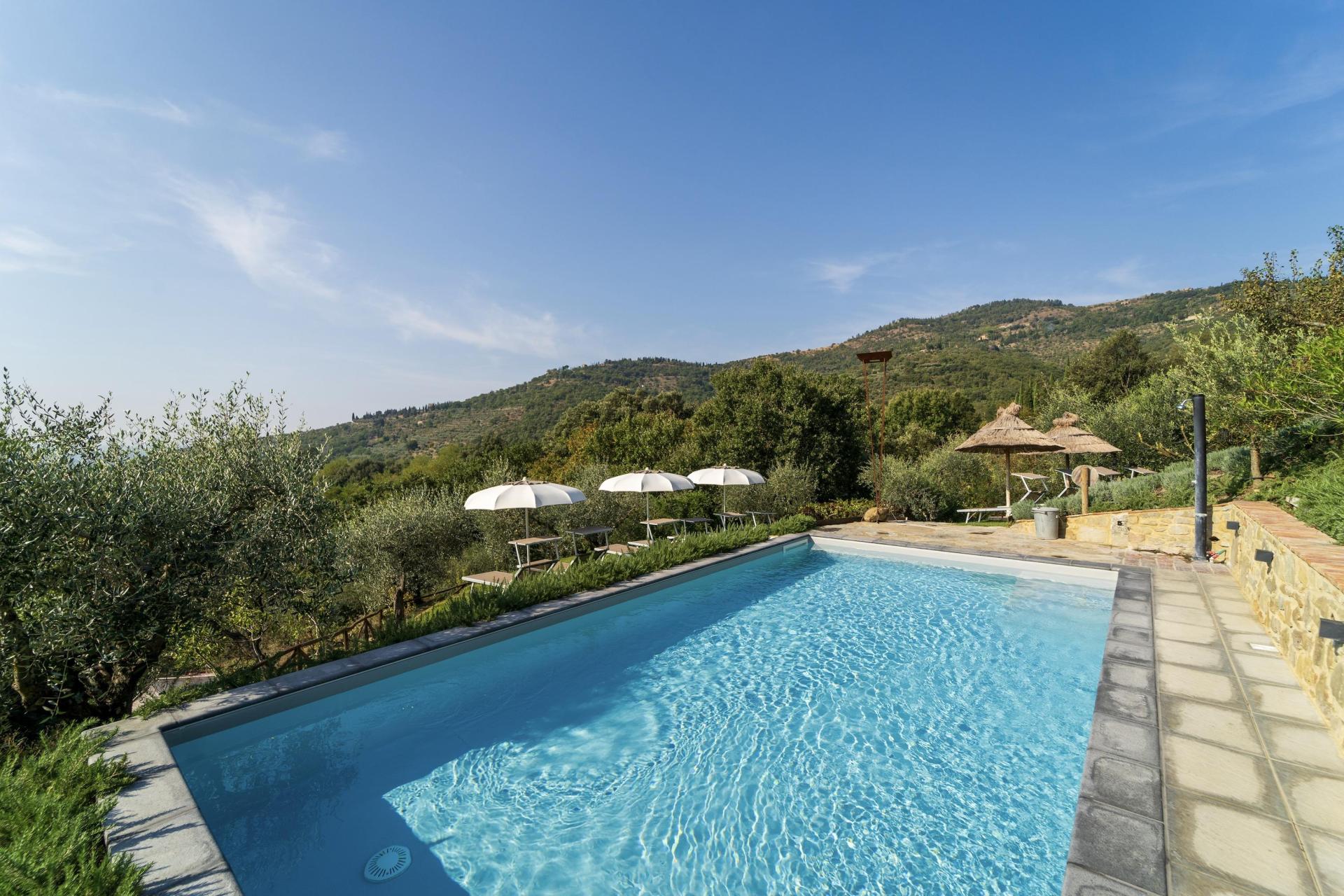 Kleiner Agriturismo nahe Cortona mit Pool und weiter Aussicht