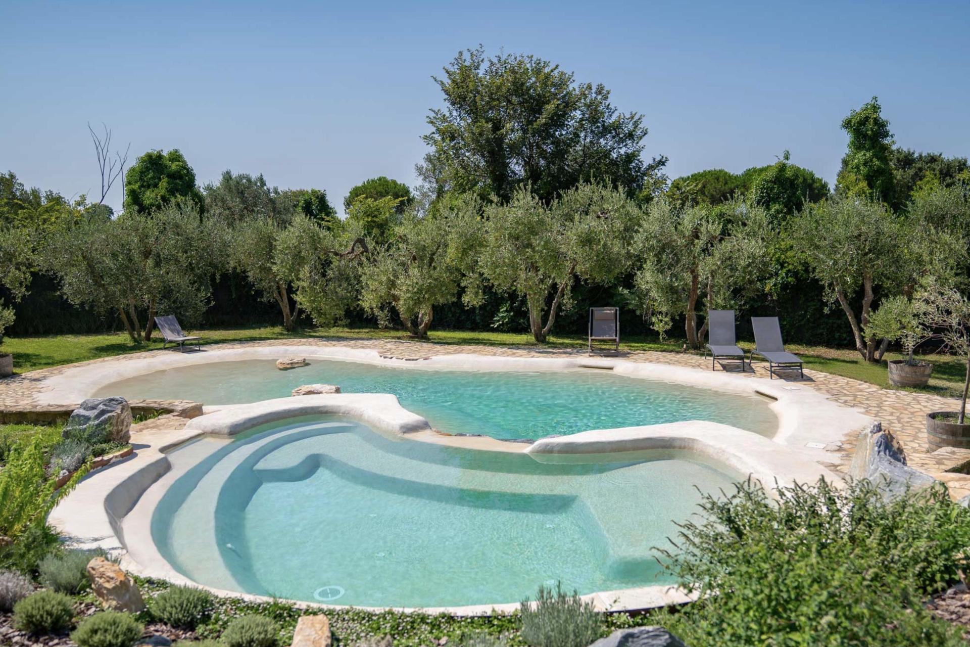 Agriturismo Toskana mit 6 Ferienwohnungen, zwischen Olivenbäumen, strandnah