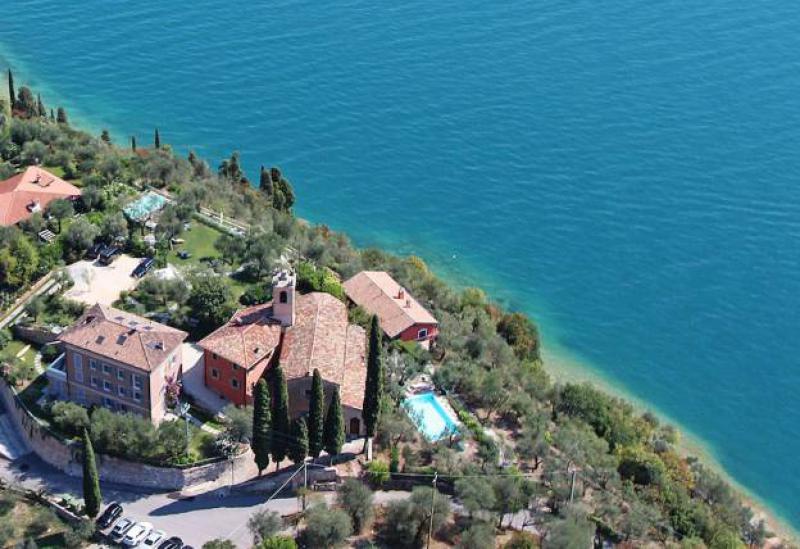 Kleiner Agriturismo an einem See in Lazio