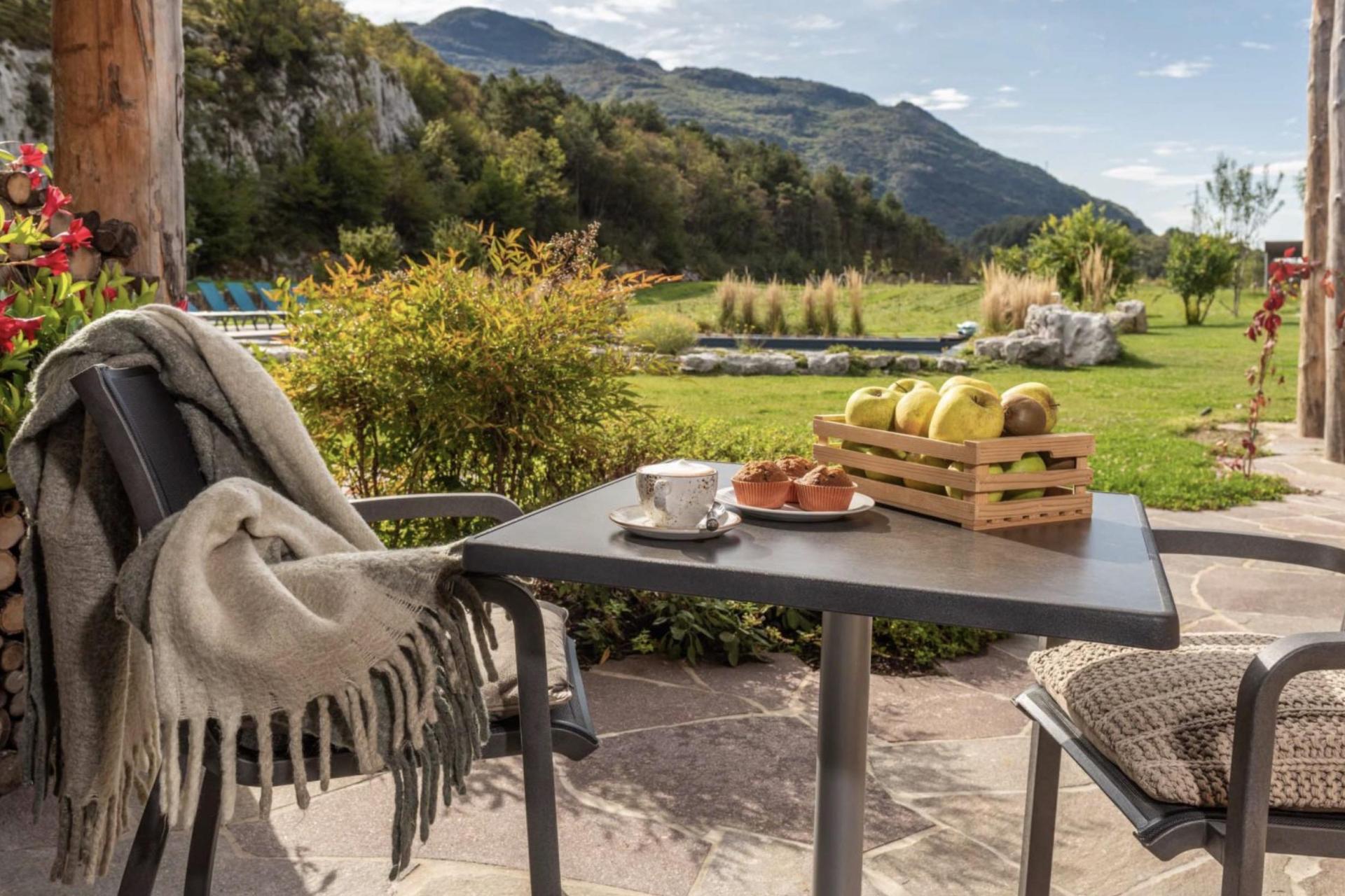 Bio-Apfel-Agriturismo im Seetal des Trentino